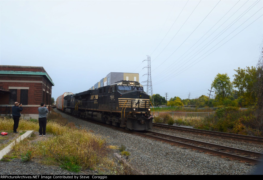 11N Passes the Old CNJ Station